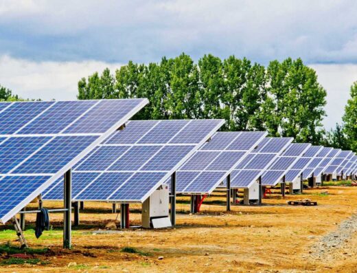 Fourniture et pose d’un champ photovoltaïque avec les accessoires de fonctionnement à l’antenne du projet SARES à Sévaré Ref : 7000024487